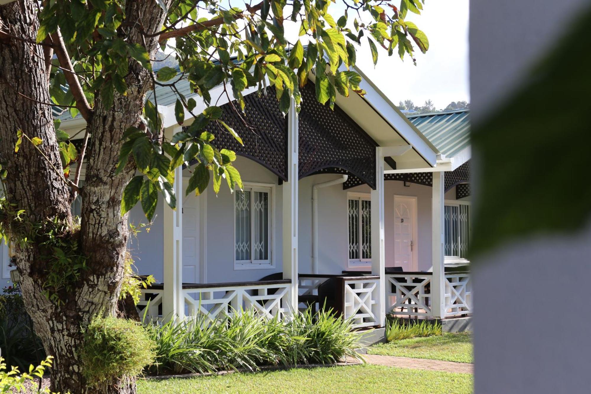 Hotel La Roussette Anse aux Pins Exterior photo